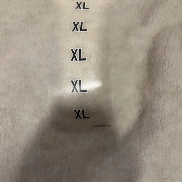 UNIQLO Mock Turtleneck Sweater NWT - Picture 3 of 7